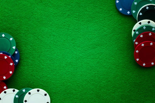 Side-by-side comparison of misteri bet app running on Android and iOS devices, showing live roulette table and account dashboard
